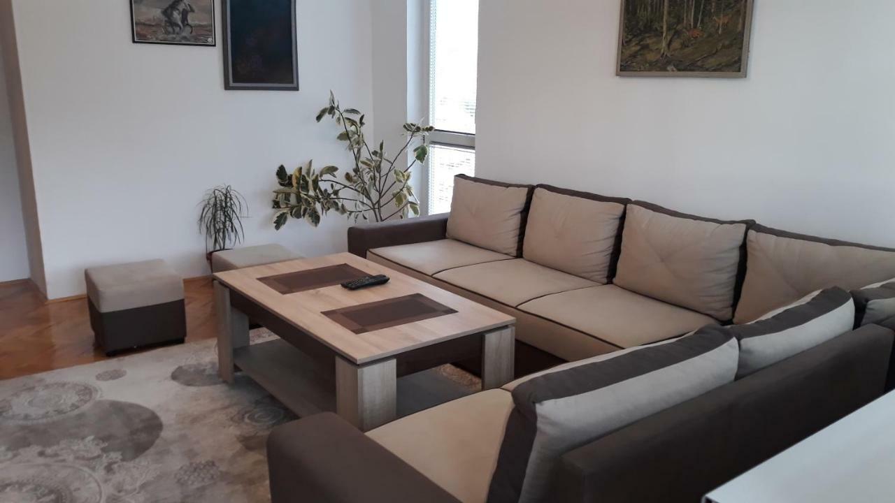 Apartment Ambrela 2 ซาราเยโว ภายนอก รูปภาพ