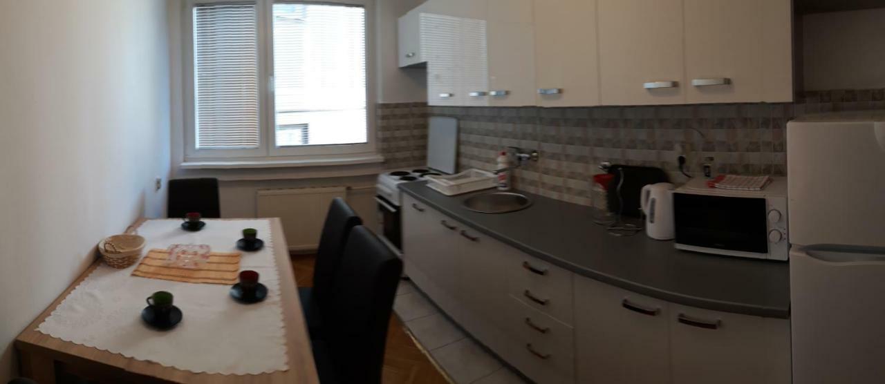 Apartment Ambrela 2 ซาราเยโว ภายนอก รูปภาพ